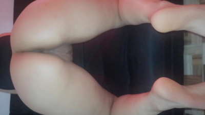 Mia mamma mi dà la sua figa come regalo di Natale